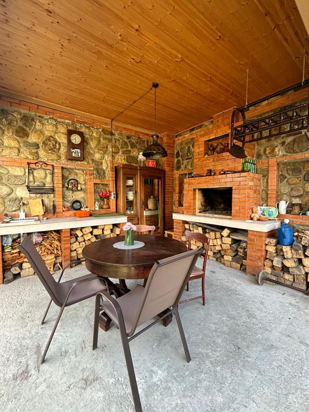 Verona Apartment Dushet'i Extérieur photo
